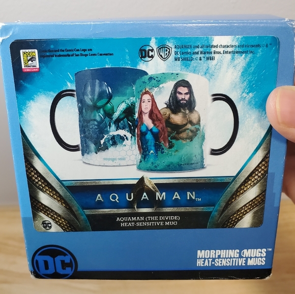 DC Comics Aquaman Color Changing Coffee Mug - Picture 6 of 8